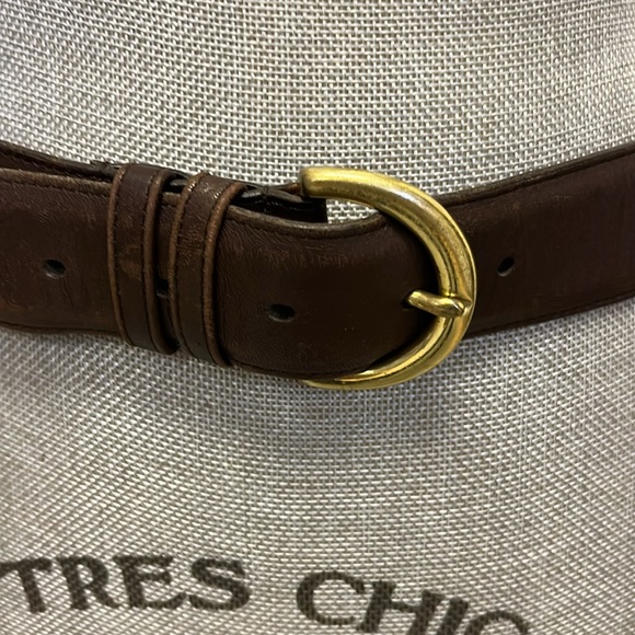 Black leather COACH belt 35in with brass buckle - Picture 2 of 6